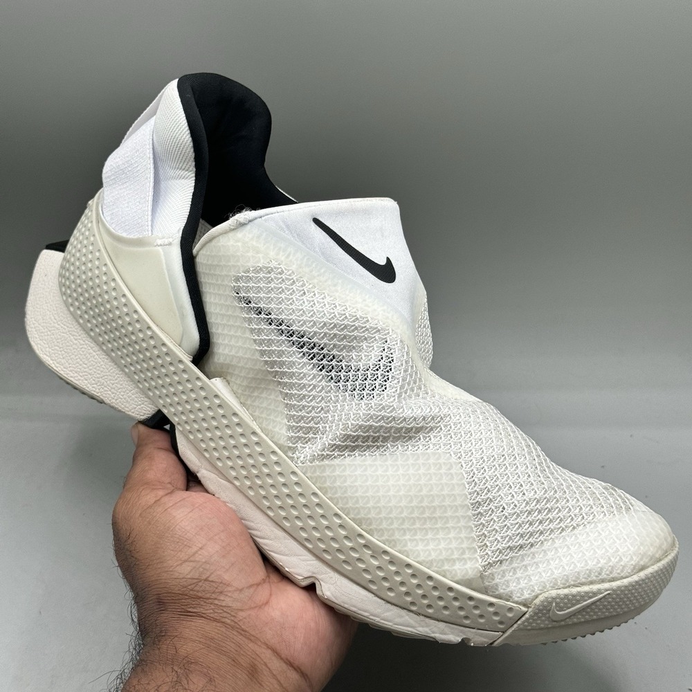 Nike Go Flyease Men Size 7 White Black Sail CW5883-101 Slip On Sneakers